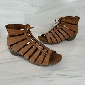 Rockport Cobb Hill Tan Strappy Sandal Heel Size 8 Medium